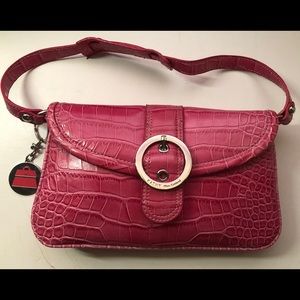 TRENDING NWoTs Faux crocodile leather shoulder bag